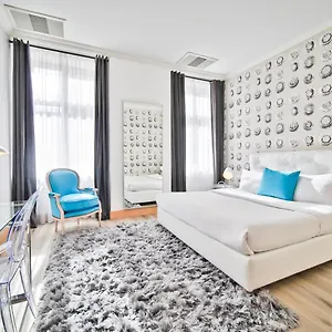 Otel Friday
